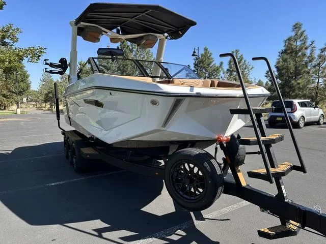 Slide: The Image of Nautique Super Air Nautique G23 2026 - 3