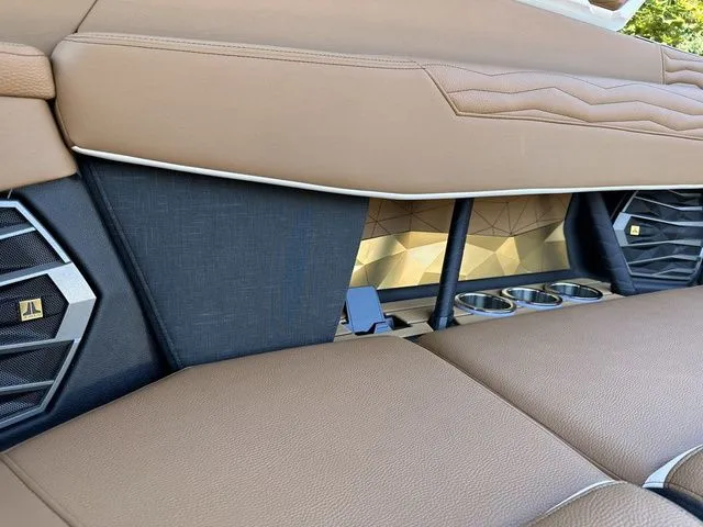 Slide: The Image of Nautique Super Air Nautique G23 2026 - 39