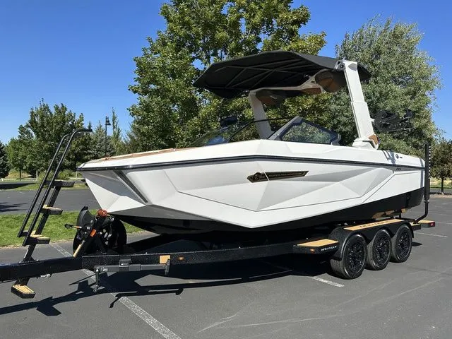 Slide: The Image of Nautique Super Air Nautique G23 2026 - 7