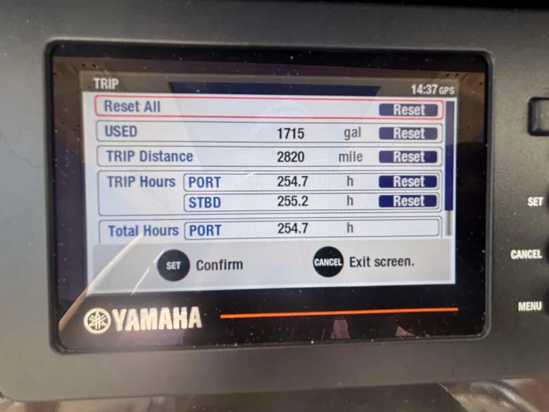Slide: The Image of Yamaha display showing trip data for Chaparral 300 OSX, 2020 model. - 15