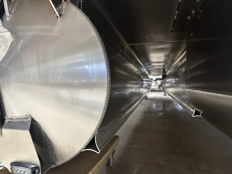 Slide: The Image of Bentley Pontoons Elite 223 Admiral 200HP Quad Lounge Tritoon 2025 - 14