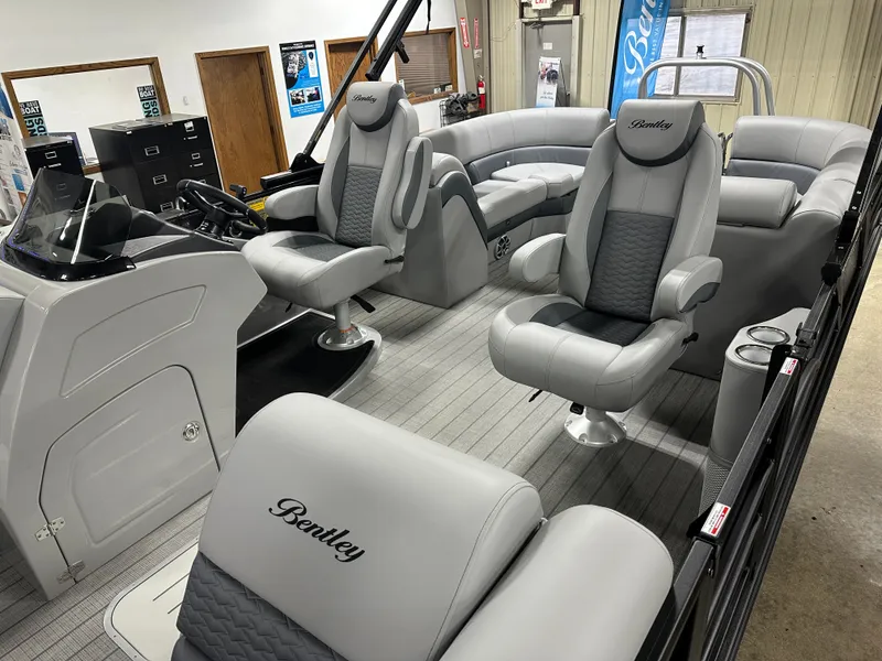 Slide: The Image of Bentley Pontoons Elite 223 Admiral 200HP Quad Lounge Tritoon 2025 - 3