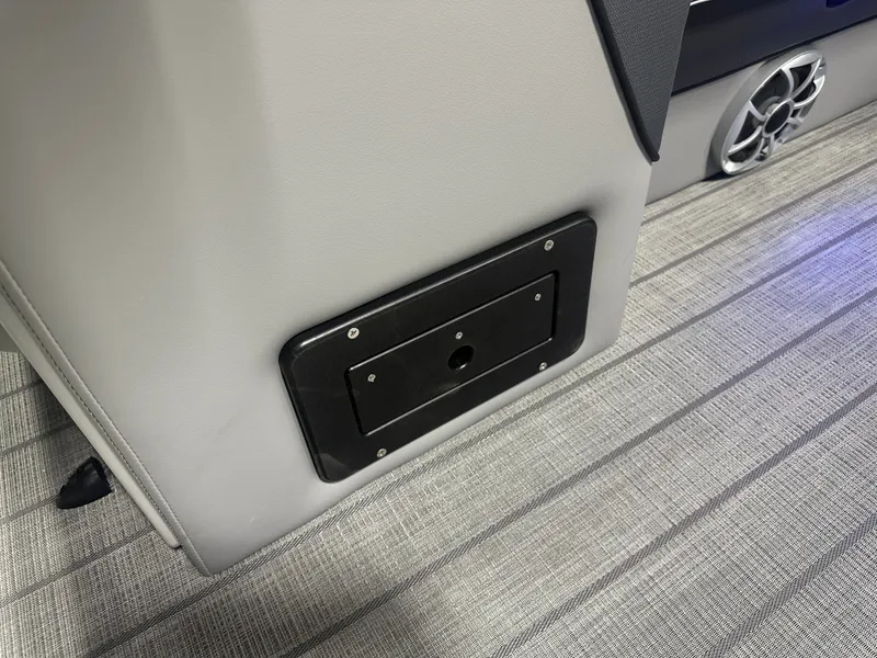 Slide: The Image of Bentley Pontoons Elite 223 Admiral 200HP Quad Lounge Tritoon 2025 - 42