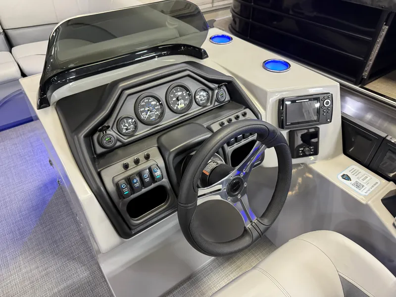 Slide: The Image of Bentley Pontoons Legacy 200 Navigator Quad Lounge & Honda 4-Stroke EFI 2025 - 13