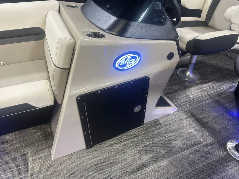 Slide: The Image of Montego Bay 8522 Fish & Cruise Deluxe Pontoon & Honda 4-Stroke EFI 2025 - 26