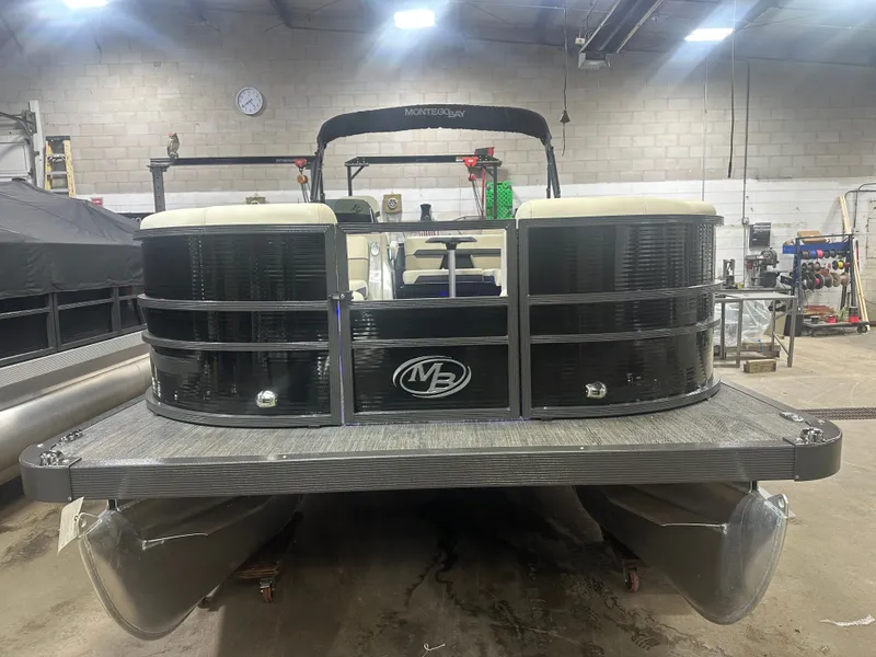 Slide: The Image of Montego Bay 8522 Fish & Cruise Deluxe Pontoon & Honda 4-Stroke EFI 2025 - 33