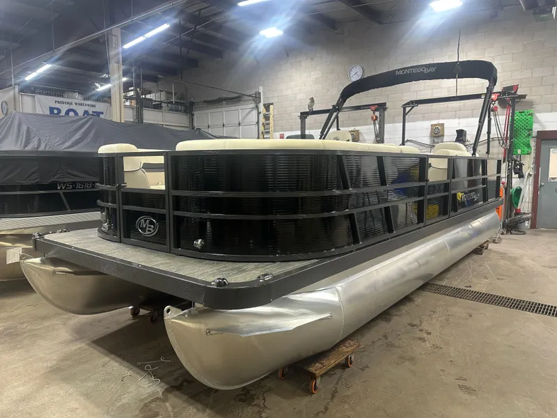 Slide: The Image of Montego Bay 8522 Fish & Cruise Deluxe Pontoon & Honda 4-Stroke EFI 2025 - 36