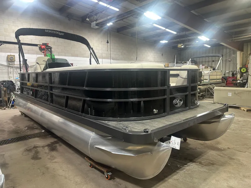 Slide: The Image of Montego Bay 8522 Fish & Cruise Deluxe Pontoon & Honda 4-Stroke EFI 2025 - 43