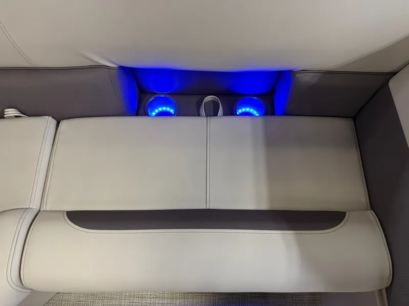 Slide: The Image of Bentley Pontoons Legacy 223 Swingback Tritoon & Honda 4-Stroke EFI 2025 - 35