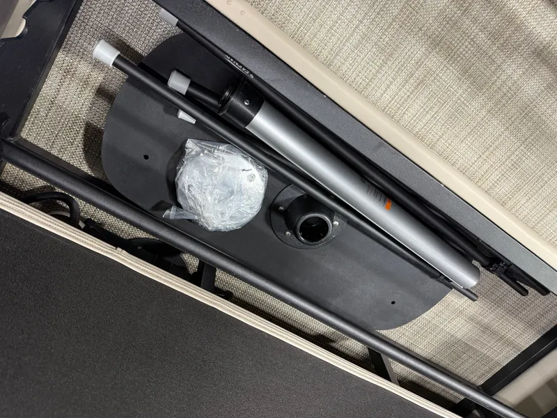 Slide: The Image of Bentley Pontoons Legacy 223 Swingback Tritoon & Honda 4-Stroke EFI 2025 - 25