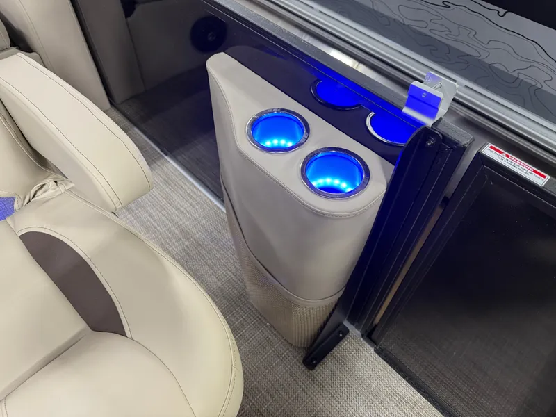 Slide: The Image of Bentley Pontoons Legacy 223 Swingback Tritoon & Honda 4-Stroke EFI 2025 - 27