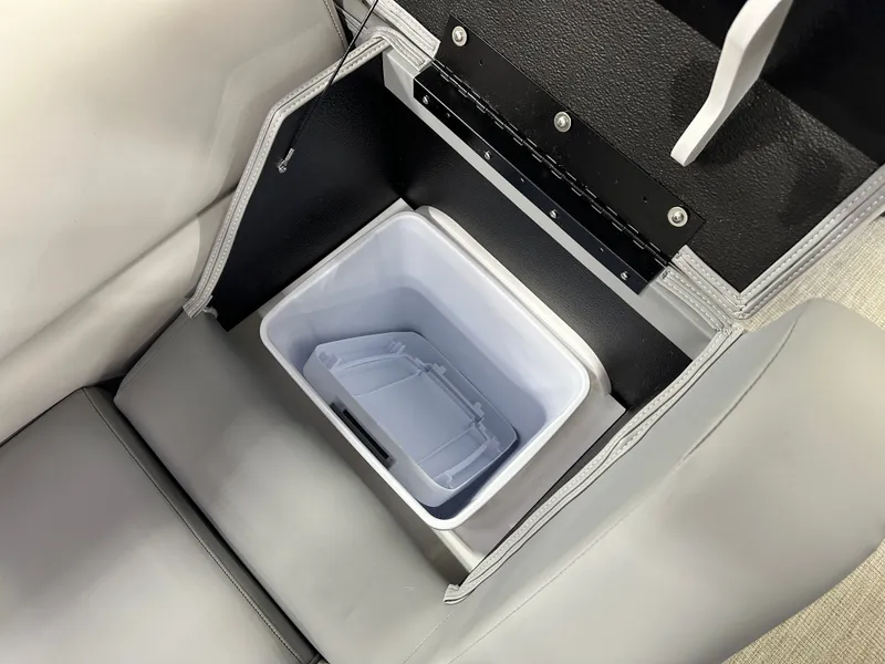 Slide: The Image of Tahoe Cascade 2385 Cruise Rear Bench (CRB) Tritoon & Honda 4-Stroke EFI 2025 - 30