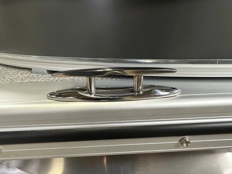 Slide: The Image of Tahoe Cascade 2385 Cruise Rear Bench (CRB) Tritoon & Honda 4-Stroke EFI 2025 - 41