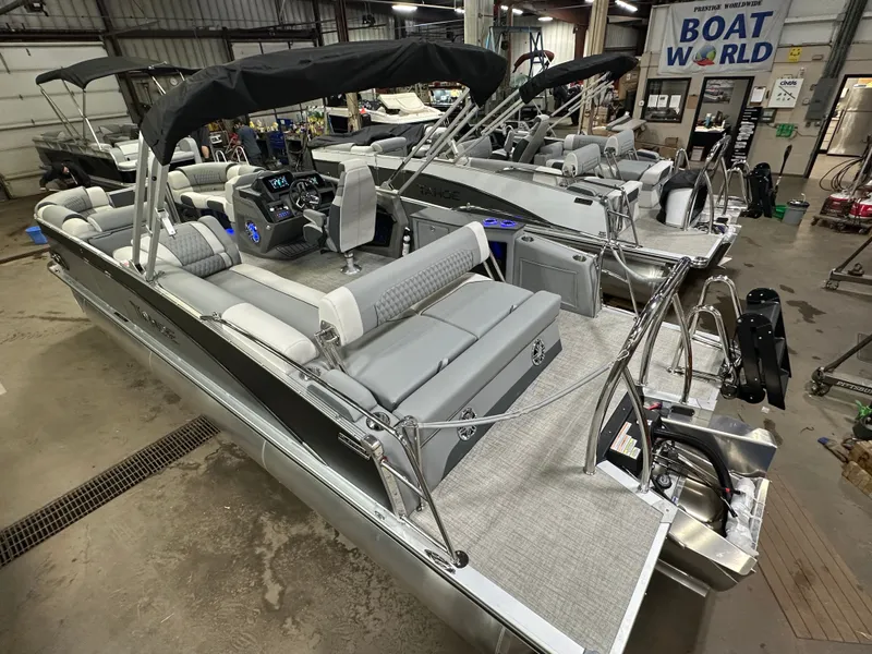 Slide: The Image of Tahoe Cascade 2385 Cruise Rear Bench (CRB) Tritoon & Honda 4-Stroke EFI 2025 - 42