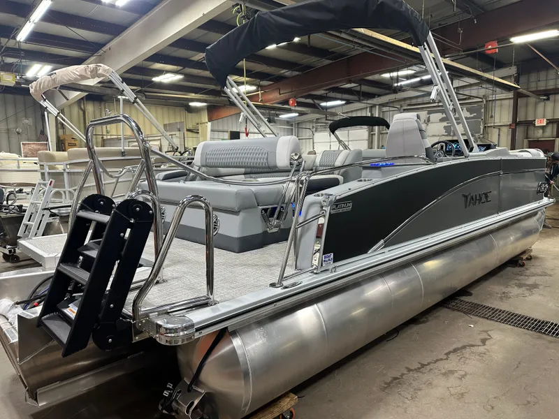 Slide: The Image of Tahoe Cascade 2385 Cruise Rear Bench (CRB) Tritoon & Honda 4-Stroke EFI 2025 - 53