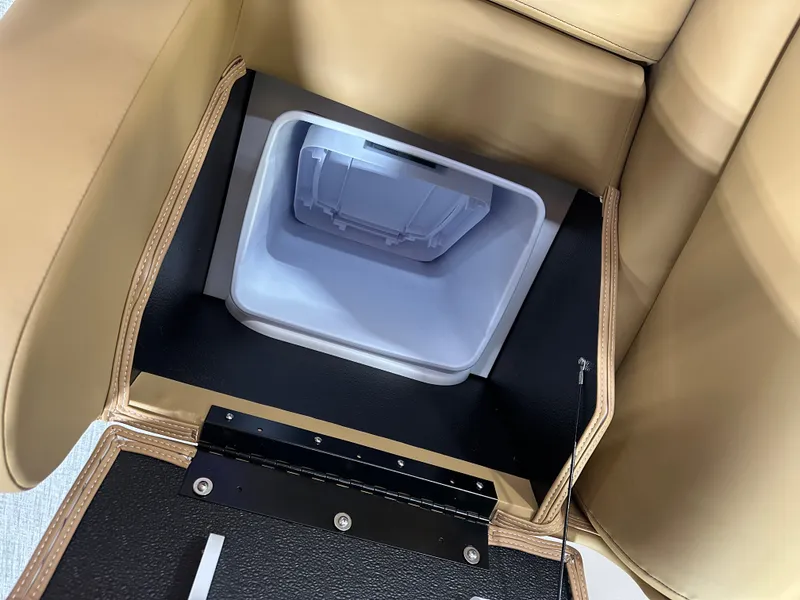 Slide: The Image of Tahoe Cascade 2385 Elite Cruise Tritoon & Honda 4-Stroke EFI 2025 - 25