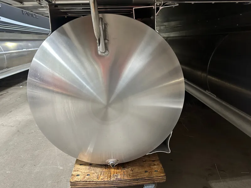 Slide: The Image of Tahoe Cascade 2385 Elite Cruise Tritoon & Honda 4-Stroke EFI 2025 - 44