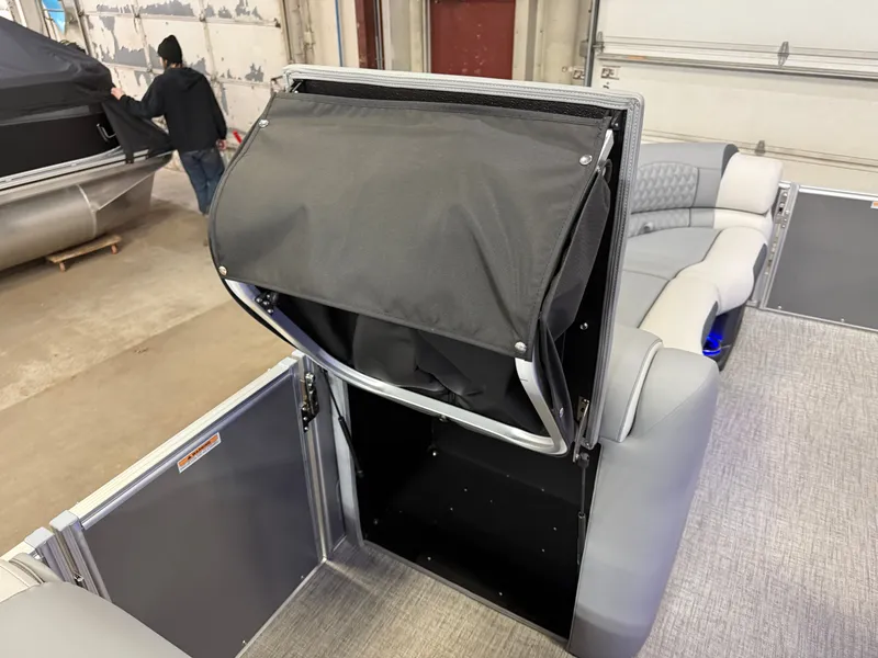 Slide: The Image of Tahoe Cascade 200HP Elite 2385 Tritoon 2025 - 28