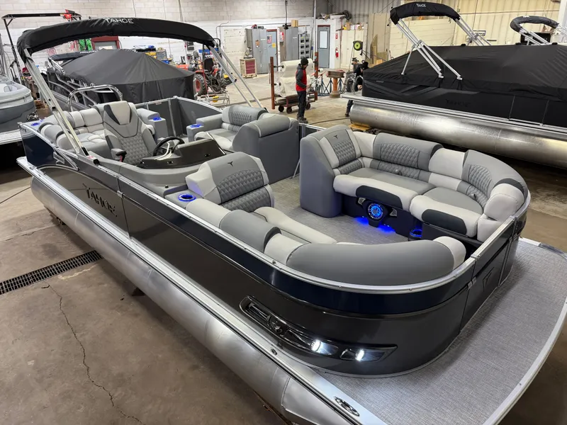 Slide: The Image of Tahoe Cascade 200HP Elite 2385 Tritoon 2025 - 50