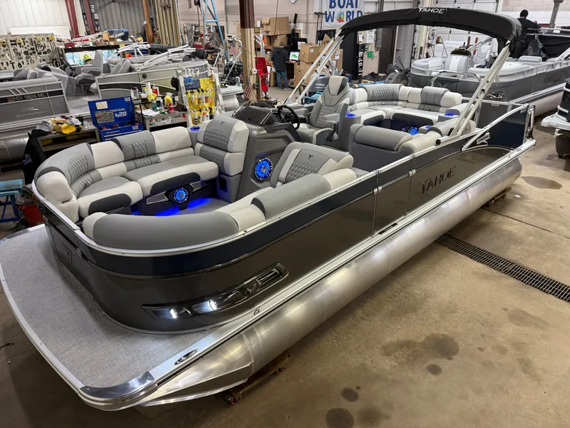 The Image of Tahoe Cascade 2385 Elite Cruise Tritoon & Honda 4-Stroke EFI 2025 - 1