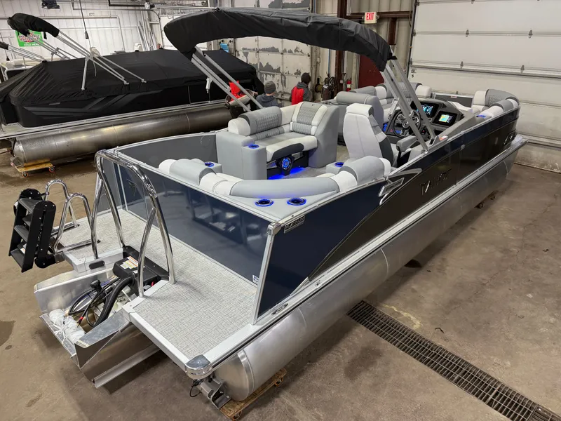 Slide: The Image of Tahoe Cascade 2385 Elite Cruise Tritoon & Honda 4-Stroke EFI 2025 - 49