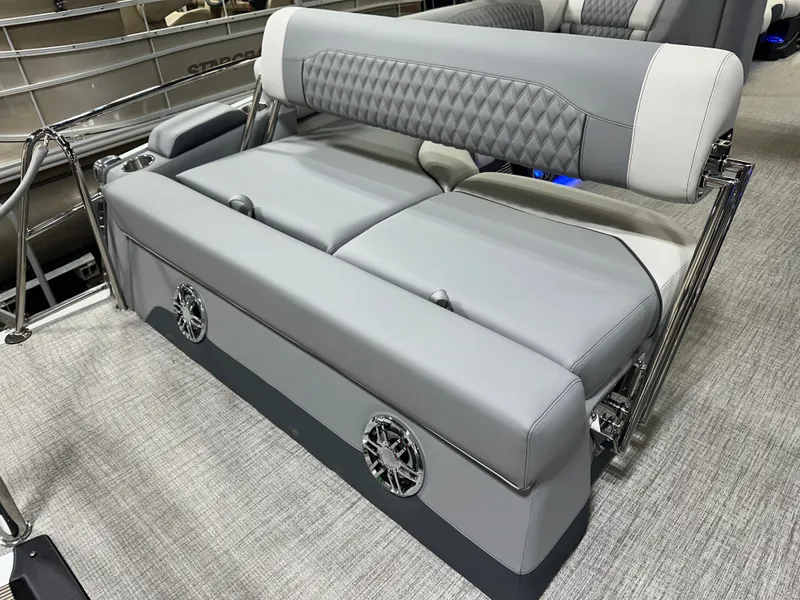 Slide: The Image of Tahoe Cascade 2385 Cruise Rear Bench Tritoon & Honda 225HP 4-Stroke EFI 2025 - 27