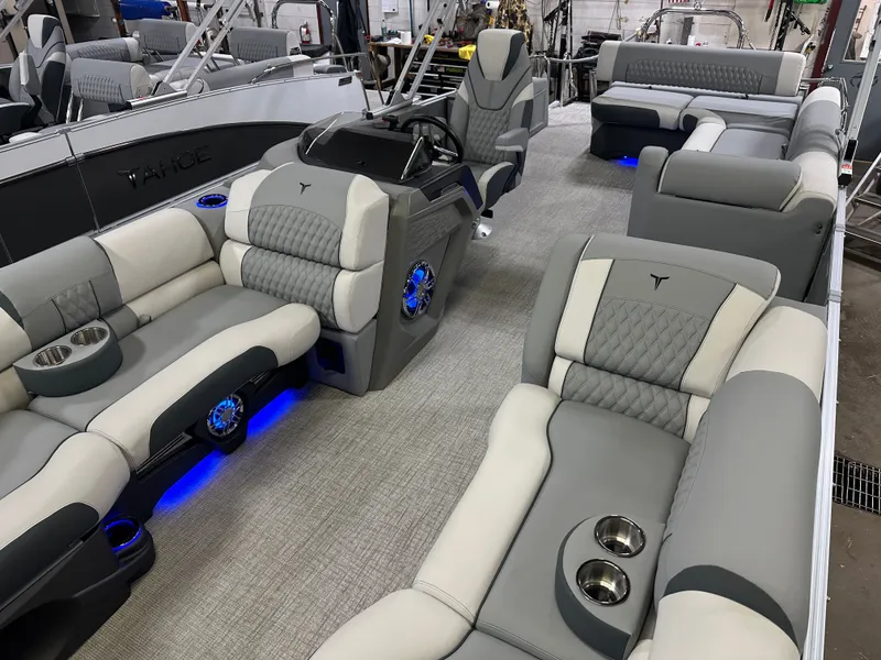 Slide: The Image of Tahoe Cascade 2385 Cruise Rear Bench Tritoon & Honda 225HP 4-Stroke EFI 2025 - 36