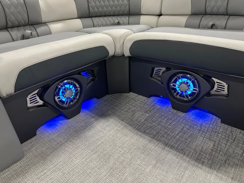 Slide: The Image of Tahoe Cascade 2385 Elite Cruise Tritoon & Honda 4-Stroke EFI 2025 - 24