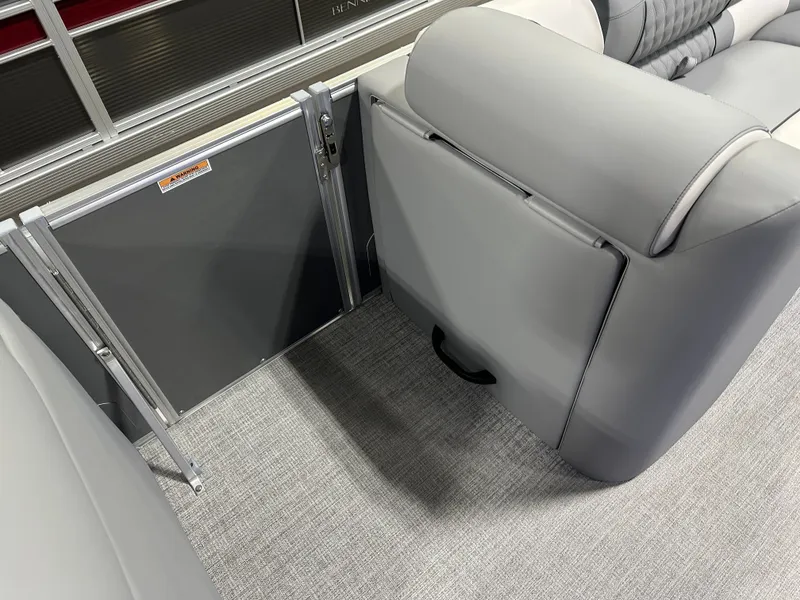 Slide: The Image of Tahoe Cascade 2385 Elite Cruise Tritoon & Honda 4-Stroke EFI 2025 - 27