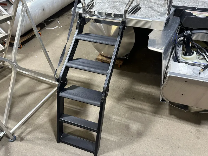 Slide: The Image of Tahoe Cascade 2385 Elite Cruise Tritoon & Honda 4-Stroke EFI 2025 - 47