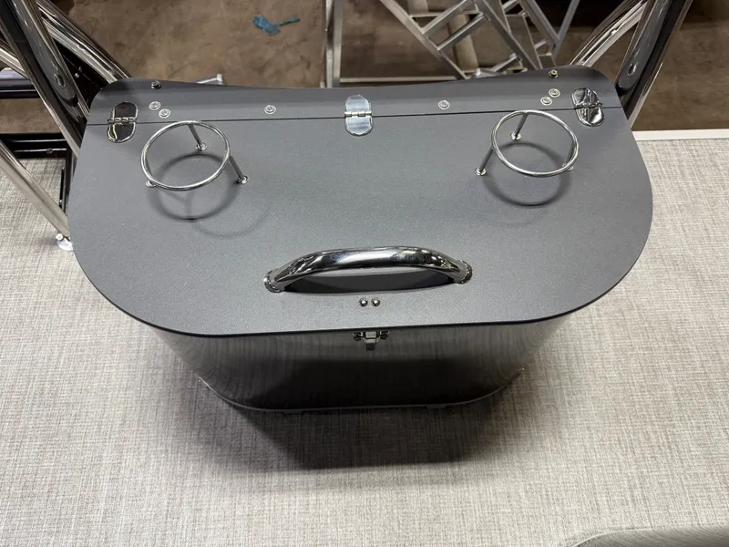 Slide: The Image of Tahoe Cascade 2385 Quad Lounge Tritoon & Honda 4-Stroke EFI 2025 - 24