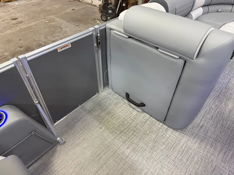 Slide: The Image of Tahoe Cascade 2385 Quad Lounge Tritoon & Honda 4-Stroke EFI 2025 - 27