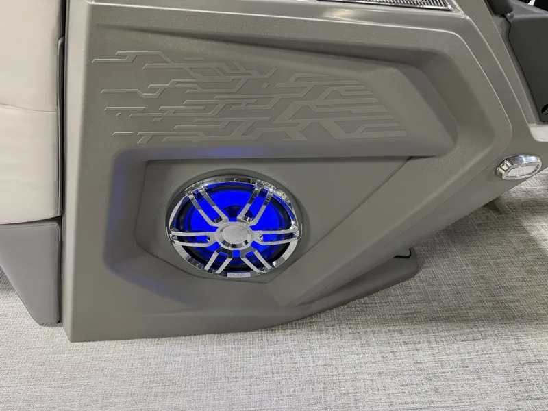 Slide: The Image of Tahoe Cascade 2385 Quad Lounge Shift SS Tritoon & Honda 4-Stroke EFI 2025 - 32