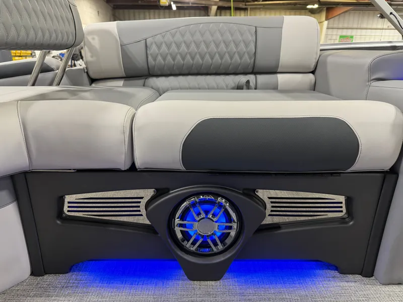 Slide: The Image of Tahoe Cascade 2385 Quad Lounge Shift SS Tritoon & Honda 4-Stroke EFI 2025 - 40