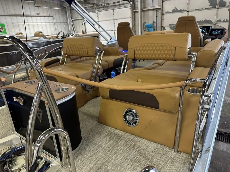 Slide: The Image of Tahoe Cascade 2385 Quad Lounge Shift SS Tritoon & Honda 4-Stroke EFI 2025 - 49