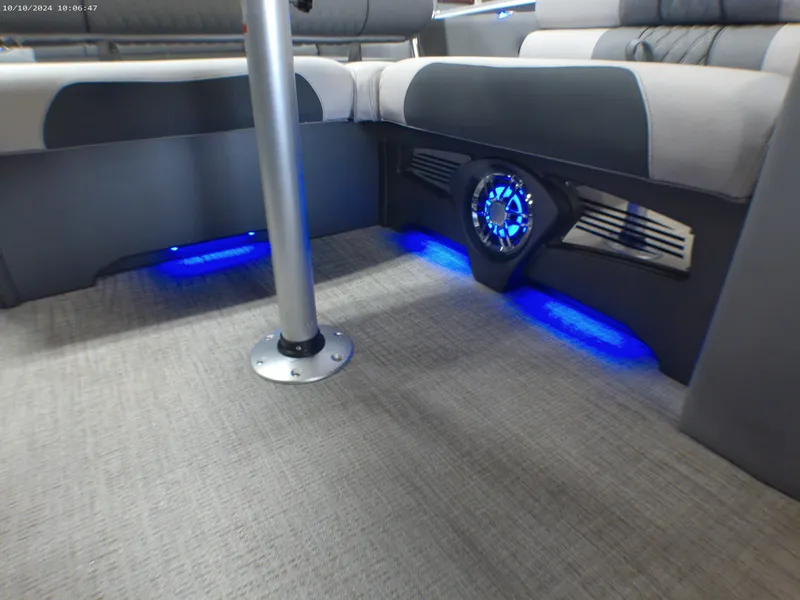 Slide: The Image of Tahoe Cascade 2385 Swingback (VRL) Tritoon & Honda 4-Stroke EFI 2025 - 28