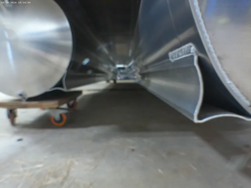 Slide: The Image of Tahoe Cascade 2385 Swingback (VRL) Tritoon & Honda 4-Stroke EFI 2025 - 48