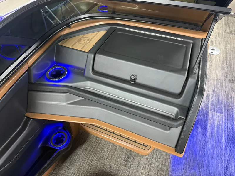 Slide: The Image of Tahoe Cascade 2385 Quad Lounge Shift Windshield Tritoon & Honda 4-Stroke EFI 2025 - 23