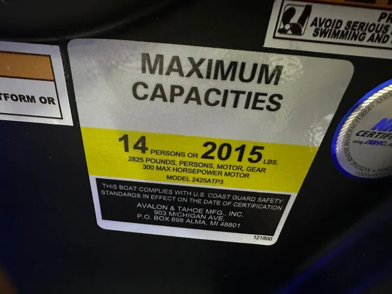 Slide: The Image of Tahoe Cascade 2585 Elite Windshield Tritoon & 250HP 4-Stroke 2025 - 22