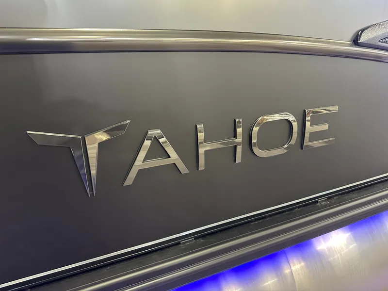 Slide: The Image of Tahoe Cascade 2585 Elite Windshield Tritoon & 250HP 4-Stroke 2025 - 46