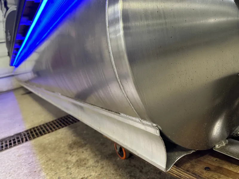 Slide: The Image of Tahoe Cascade 2585 Elite Windshield Tritoon & 250HP 4-Stroke 2025 - 49