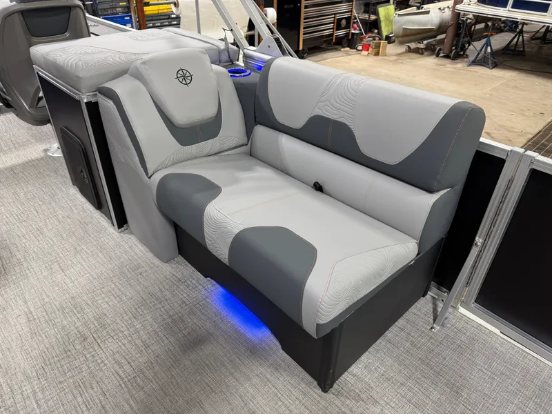 Slide: The Image of Tahoe GEOfish 2385 Rear Fish Tritoon & Honda 4-Stroke EFI 2025 - 10