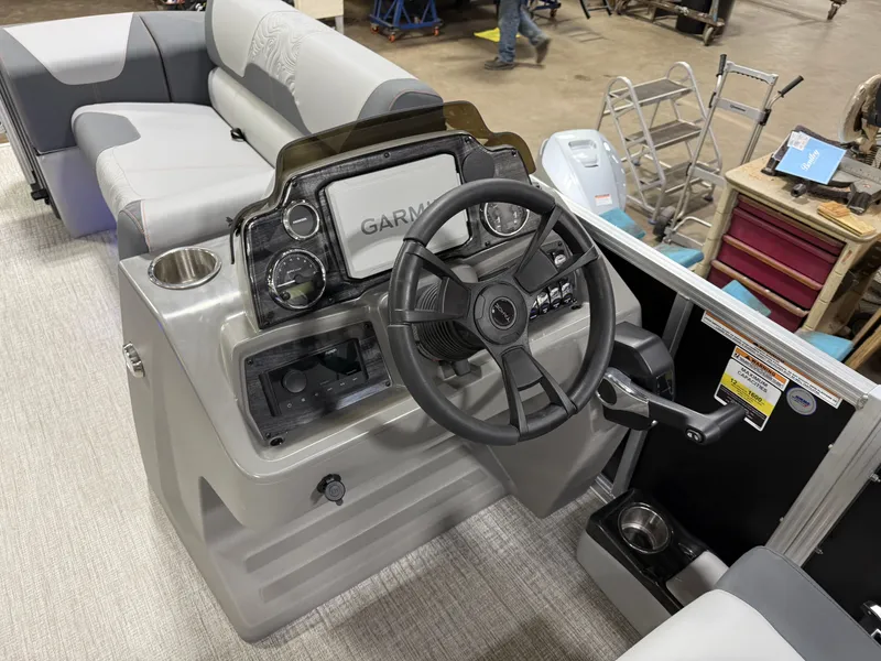 Slide: The Image of Tahoe GEOfish 2385 Rear Fish Tritoon & Honda 4-Stroke EFI 2025 - 13