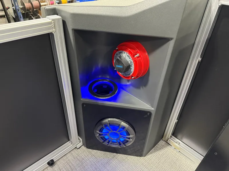 Slide: The Image of Tahoe GEOfish 2385 Rear Fish Tritoon & Honda 4-Stroke EFI 2025 - 30