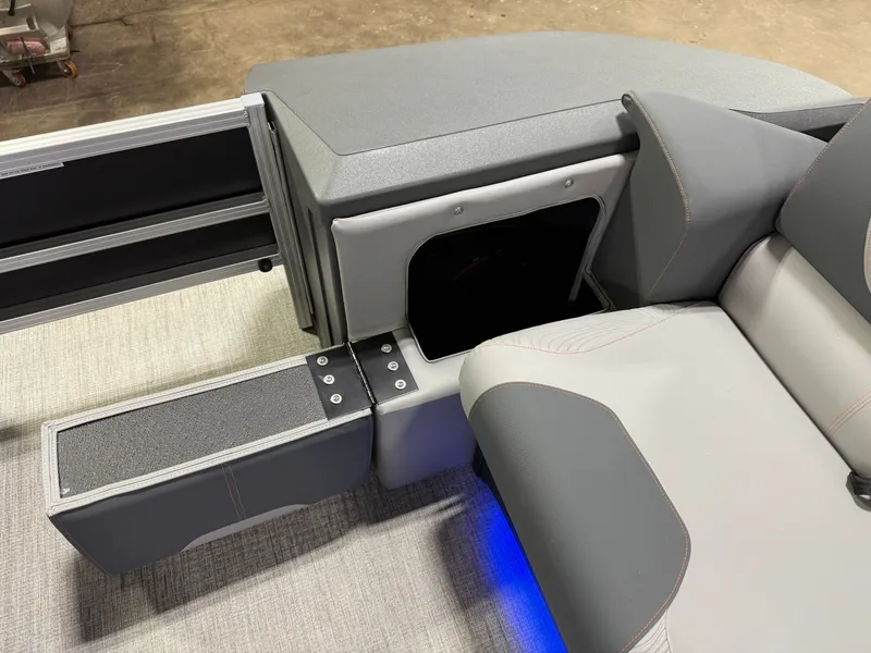 Slide: The Image of Tahoe GEOfish 2385 Rear Fish Tritoon & Honda 4-Stroke EFI 2025 - 37