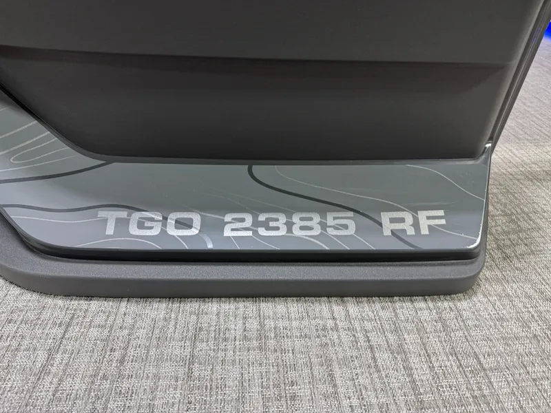 Slide: The Image of Tahoe GEOfish 2385 Rear Fish Tritoon & Honda 4-Stroke EFI 2025 - 46