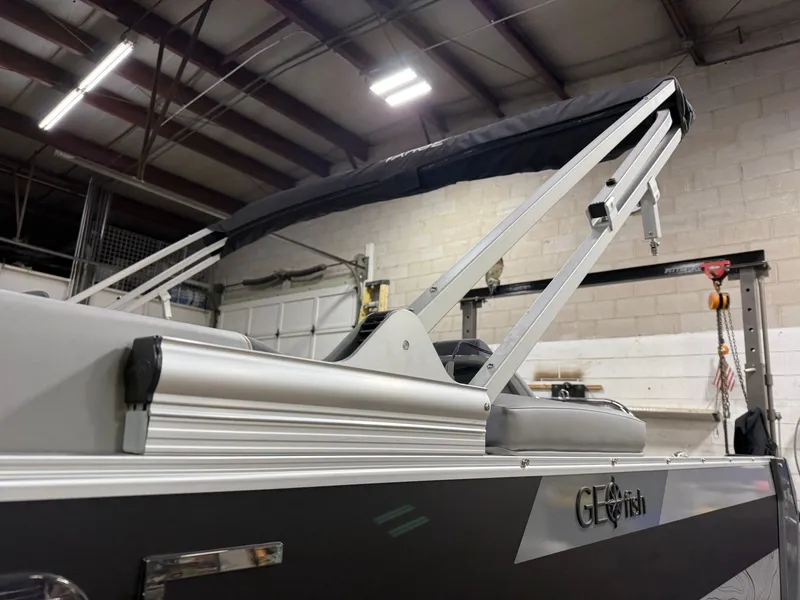 Slide: The Image of Tahoe GEOfish 2385 Rear Fish Tritoon & Honda 4-Stroke EFI 2025 - 51