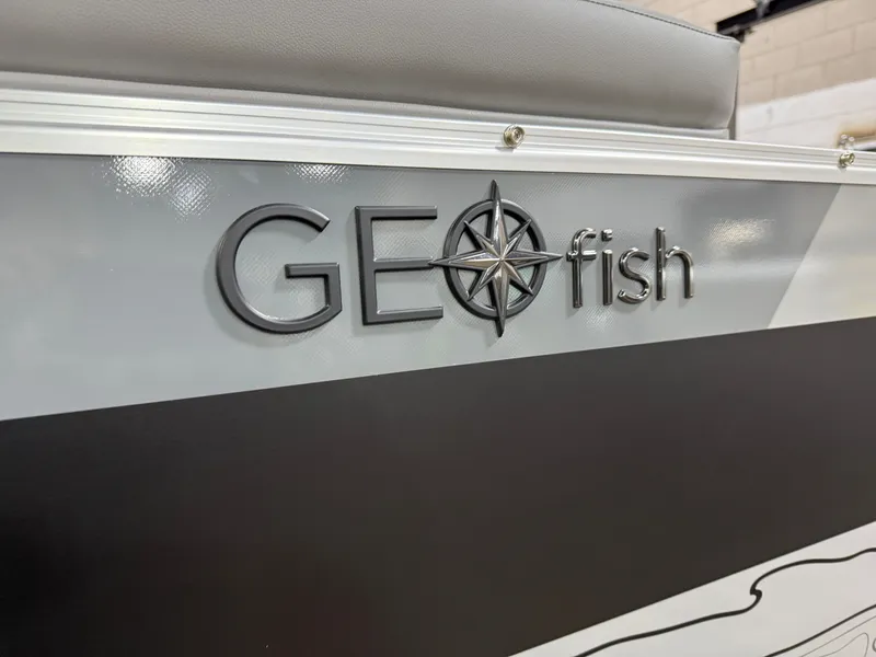 Slide: The Image of Tahoe GEOfish 2385 Rear Fish Tritoon & Honda 4-Stroke EFI 2025 - 52