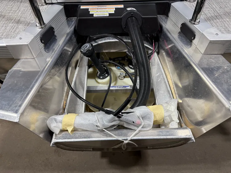 Slide: The Image of Tahoe GEOfish 2385 Rear Fish Tritoon & Honda 4-Stroke EFI 2025 - 55