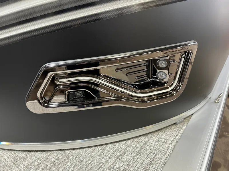 Slide: The Image of Tahoe LTZ 2385 (CRB) Cruise Rear Bench Tritoon & Honda 4-Stroke EFI 2025 - 40